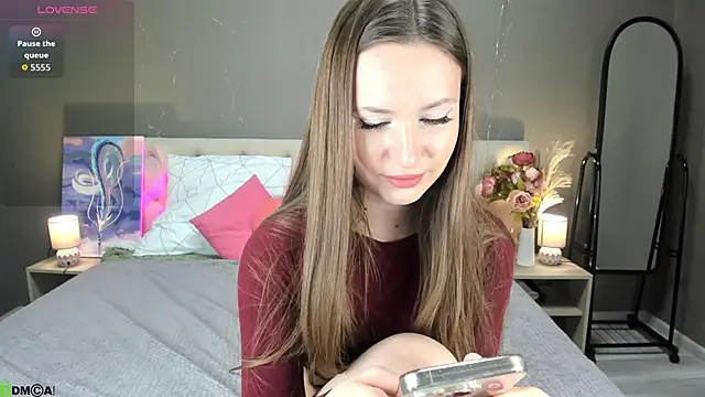 Snapshot of Malika_Raspberry chatting on 02.08.26 Malika Raspberry online show from 02.08.26