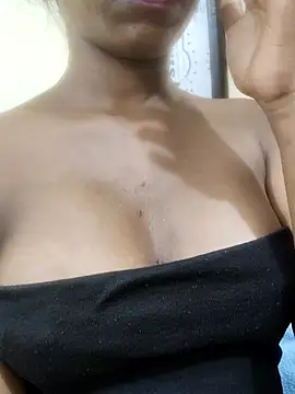 Snapshot of Simran_0011 chatting on 03.18.26 Simran 0011 online show from 03.18.26