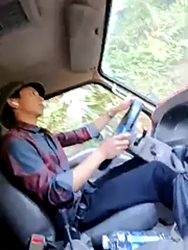 Snapshot of susie_min chatting on 11.25.25 susie min online show from 11.25.25