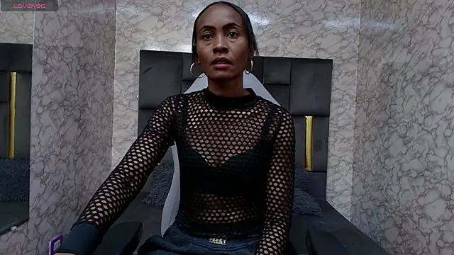 Snapshot of Miss_Shabrall23 chatting on 11.20.25 Miss Shabrall23 online show from 11.20.25