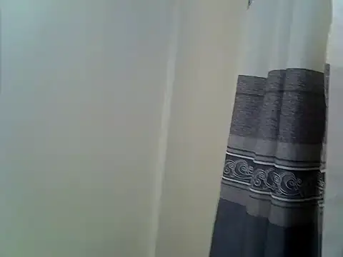 Snapshot of BellaStormi chatting on 11.26.25 BellaStormi online show from 11.26.25