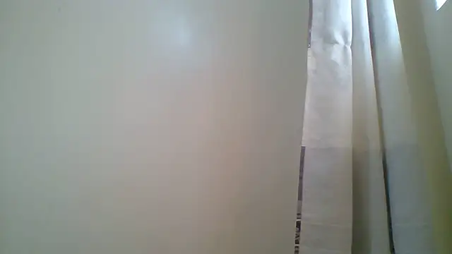 Snapshot of BellaStormi chatting on 11.30.25 BellaStormi online show from 11.30.25