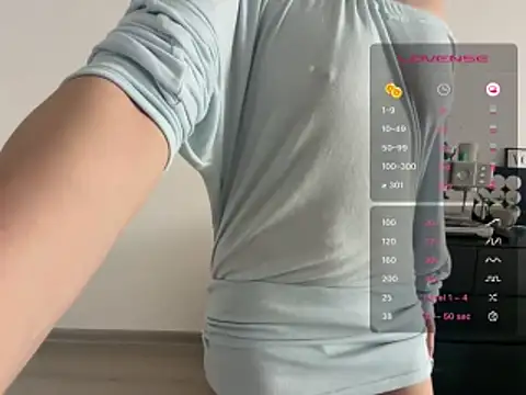 Snapshot of mitao_xx chatting on 06.14.26 mitao xx online show from 06.14.26