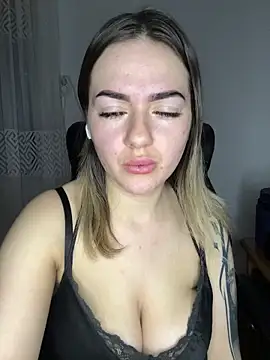 SoniaLav online show from 02.11.26