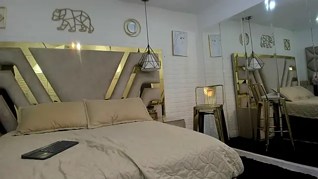 Snapshot of molly_madisson_ chatting on 01.07.26 molly madisson online show from 01.07.26