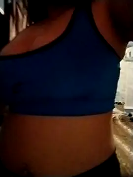 Snapshot of YouladyVidal chatting on 11.20.25 YouladyVidal online show from 11.20.25