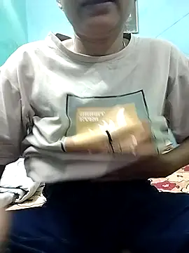 Snapshot of Miss_tinaaa chatting on 11.23.25 Miss tinaaa online show from 11.23.25