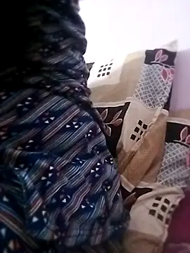 Priya Sharma04 online show from 04.13.26