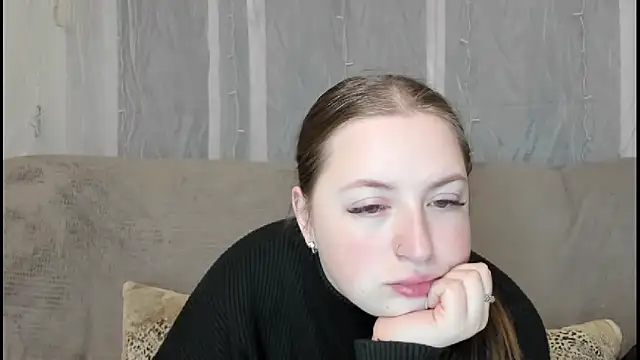 GirlPlayer online show from 12.20.25