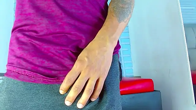 Hot Latino x online show from 03.14.26