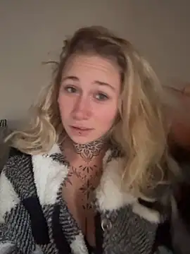 Snapshot of Antoniia69 chatting on 12.01.25 Antoniia69 online show from 12.01.25