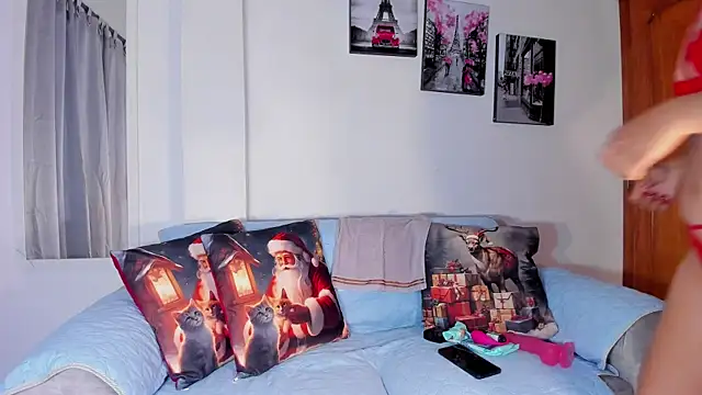 Snapshot of Cami_Ortiiz chatting on 12.01.25 Cami Ortiiz online show from 12.01.25