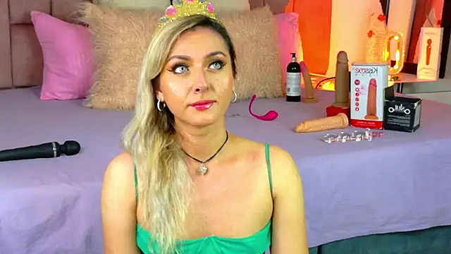 Lunitaa Diva online show from 01.15.26