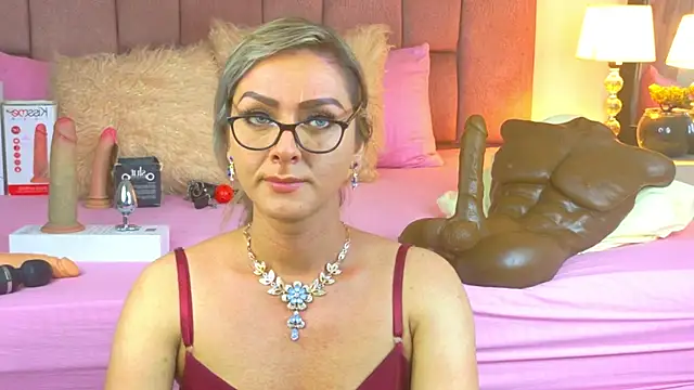 Lunitaa Diva online show from 06.03.26