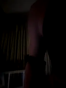 Snapshot of BarbieEce chatting on 11.26.25 BarbieEce online show from 11.26.25