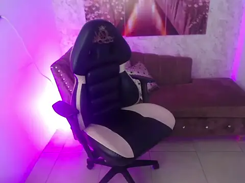 Aylanny m online show from 01.07.26