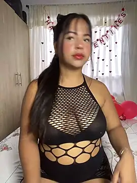 Snapshot of katthyasmitth chatting on 02.17.26 katthyasmitth online show from 02.17.26