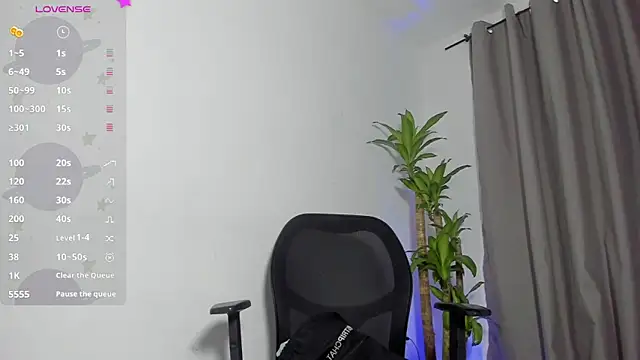 Catty Noir online show from 11.27.25