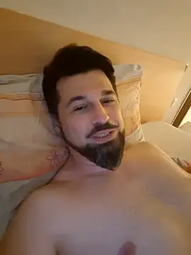 Snapshot of babayaga40 chatting on 11.21.25 babayaga40 online show from 11.21.25