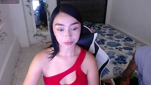 Snapshot of Ariel_Laurentt chatting on 07.26.26 Ariel Laurentt online show from 07.26.26