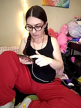 Snapshot of LaylaLucis chatting on 02.26.26 LaylaLucis online show from 02.26.26