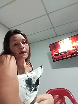 Paola-Lond online show from 11.28.25