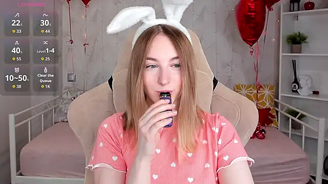 Shy Polly online show from 02.14.26