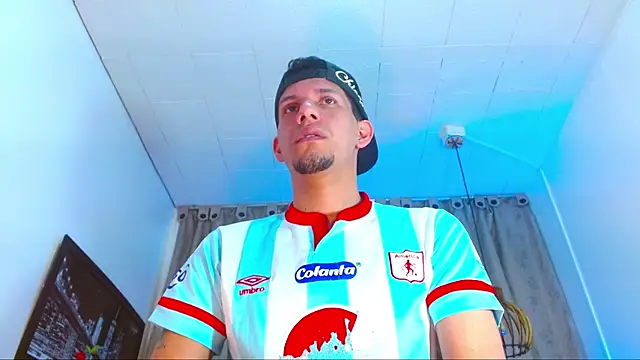 Sebastian Smith   online show from 04.06.26