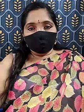 Soni-queen online show from 11.21.25