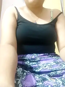 Snapshot of Tanvi_02 chatting on 11.23.25 Tanvi 02 online show from 11.23.25