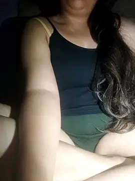 Snapshot of Tanvi_02 chatting on 11.27.25 Tanvi 02 online show from 11.27.25