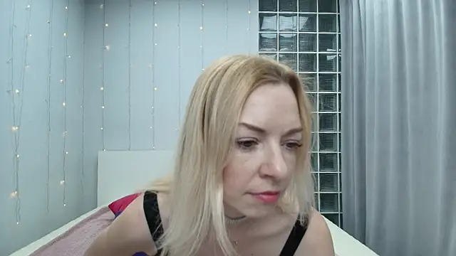 Brightly Heizer online show from 05.07.26