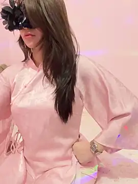 Snapshot of Queen-of-Love chatting on 02.17.26 Queen-of-Love online show from 02.17.26