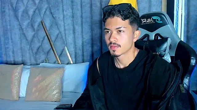 NicolaiKarav online show from 01.13.26