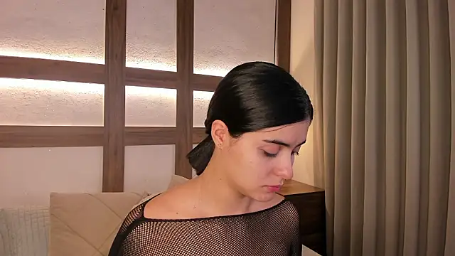 SarhaVega online show from 03.06.26