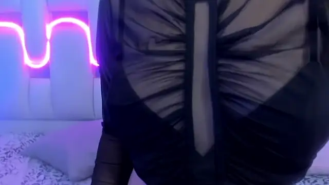 Snapshot of mask_red_girl chatting on 02.03.26 mask red girl online show from 02.03.26