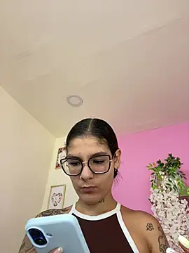 LauraRaider online show from 07.16.26