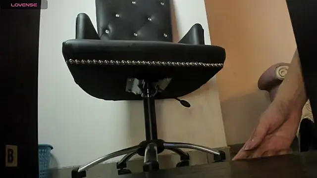 Snapshot of Mysterius_Woman chatting on 07.04.26 Mysterius Woman online show from 07.04.26