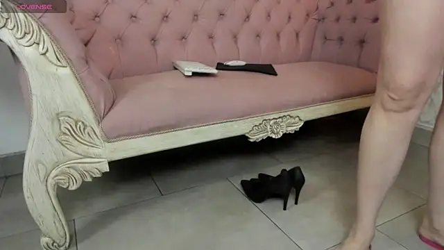 Snapshot of Mysterius_Woman chatting on 07.09.26 Mysterius Woman online show from 07.09.26