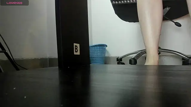 Snapshot of Mysterius_Woman chatting on 07.11.26 Mysterius Woman online show from 07.11.26