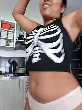 Snapshot of VictoriaSeras19 chatting on 11.29.25 VictoriaSeras19 online show from 11.29.25