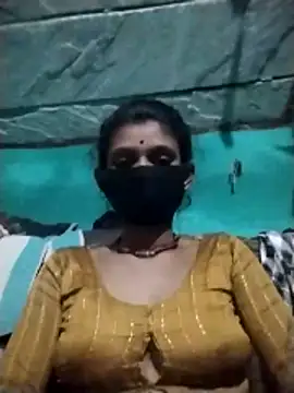 Snapshot of Daily_lust chatting on 12.14.25 Daily lust online show from 12.14.25