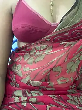Snapshot of honeygirl6996 chatting on 07.25.26 honeygirl6996 online show from 07.25.26