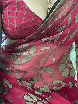Snapshot of honeygirl6996 chatting on 07.27.26 honeygirl6996 online show from 07.27.26