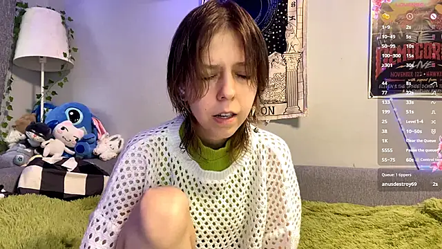 Snapshot of FairyLuna chatting on 12.17.25 FairyLuna online show from 12.17.25