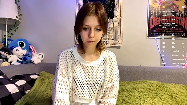 Snapshot of FairyLuna chatting on 12.18.25 FairyLuna online show from 12.18.25