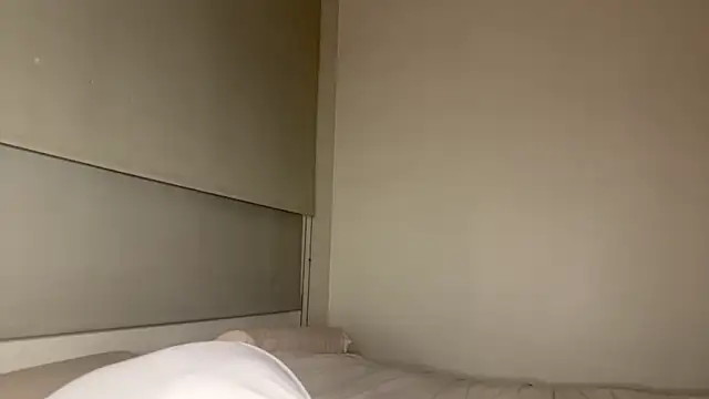 heyitsmia online show from 12.02.25