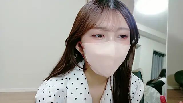 Snapshot of alicechan_v chatting on 06.14.26 alicechan v online show from 06.14.26