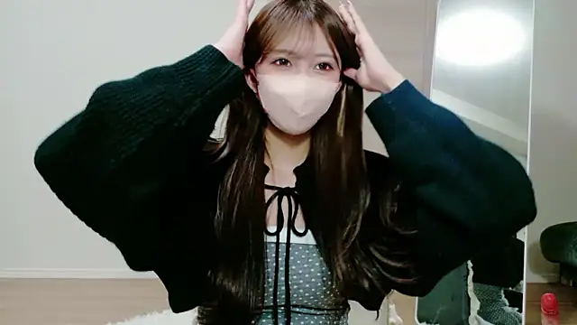 Snapshot of alicechan_v chatting on 06.24.26 alicechan v online show from 06.24.26