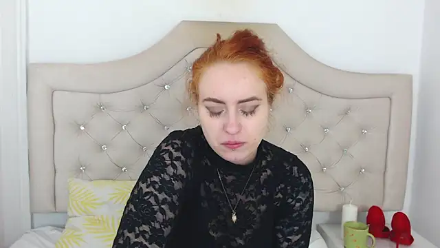 Snapshot of RubyBigBoobs chatting on 11.25.25 RubyBigBoobs online show from 11.25.25